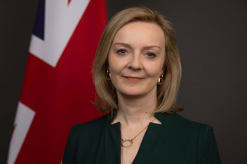 Liz Truss crosses the floor and accidentally rejoins the Conservative Party